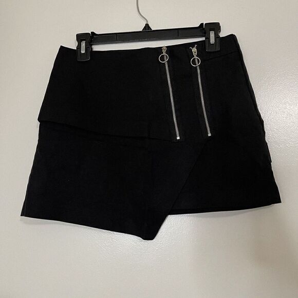 ZARA Black asymmetrical mini wrap skirt zipper detail size medium - Picture 2 of 6